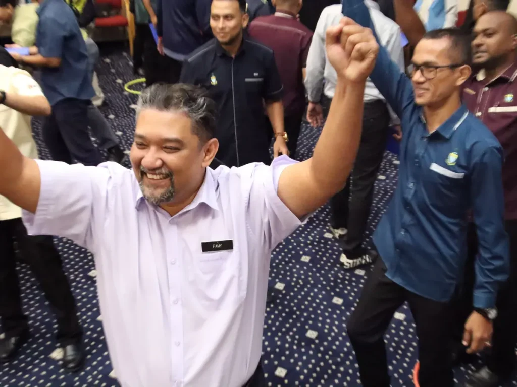 Penglibatan peserta dalam program team building SUK Pulau Pinang
