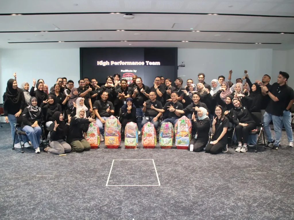 Peserta team building Bangi bersama PETRONAS di PETRONAS Leadership Centre